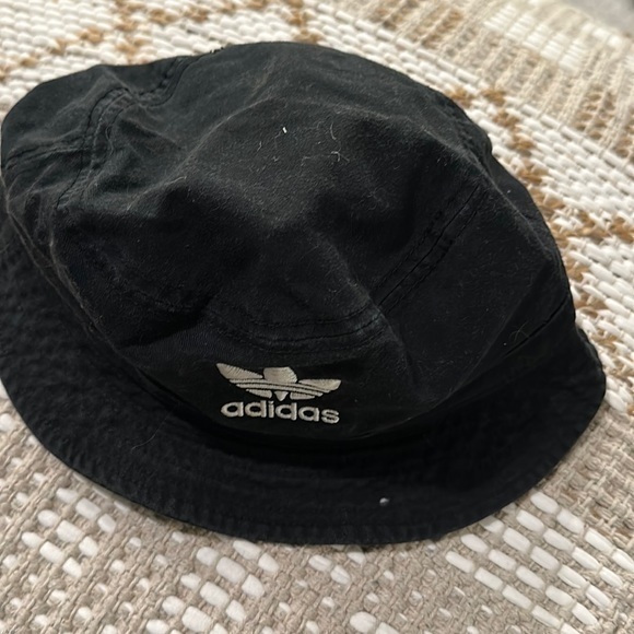 Adidas‎ Bucket Hat - Picture 4 of 8